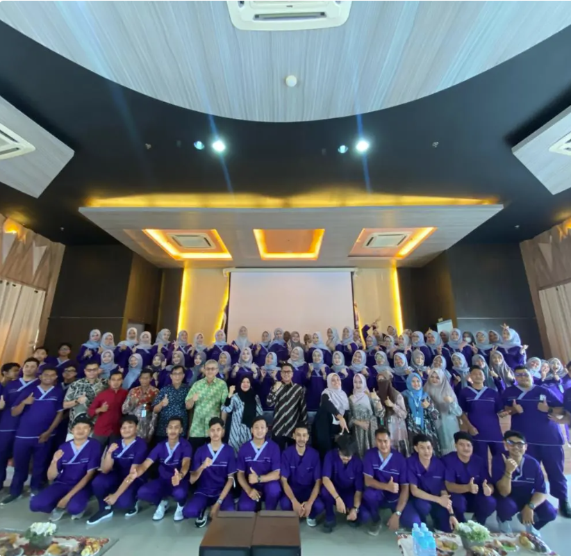 Serah Terima Mahasiswa Kepaniteraan Klinik Senior FK Unaya di RSUD Meuraxa Tahun Ajaran 2025/2026